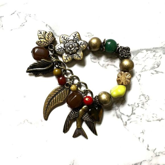 Beaded bird  stretchy charm bracelet - Picture 1 of 6